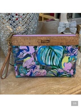 Lilly Pulitzer Large Clear Waterproof Wristlet